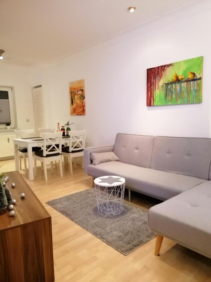 Schoene Wohnung, Zwei Schlafzimmer, Zentrumsnah, Erdgeschoss In ไกรฟ์สวัลด์ ภายนอก รูปภาพ